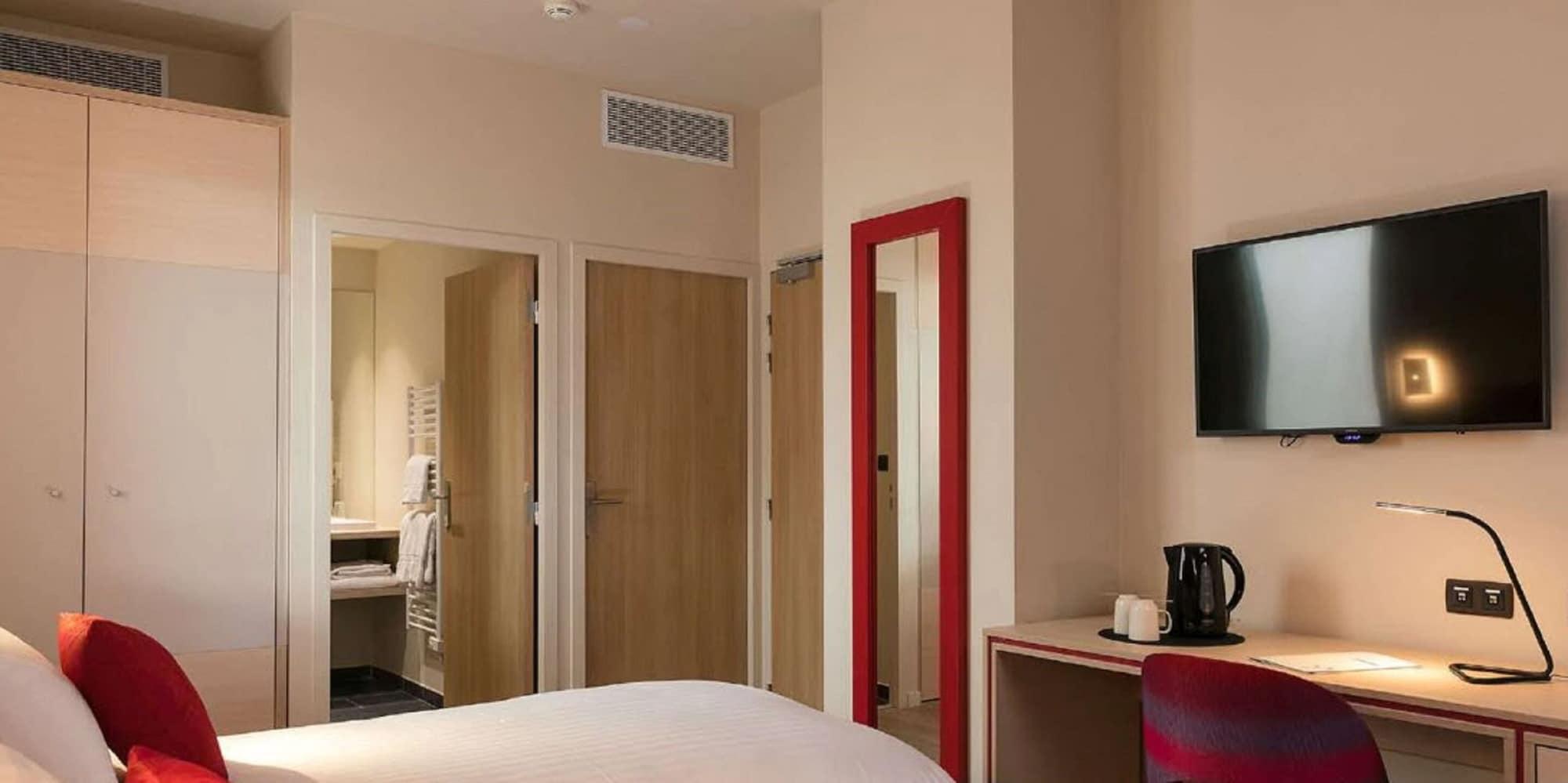 Best Western Plus Hotel Escapade Senlis Senlis  Exterior photo