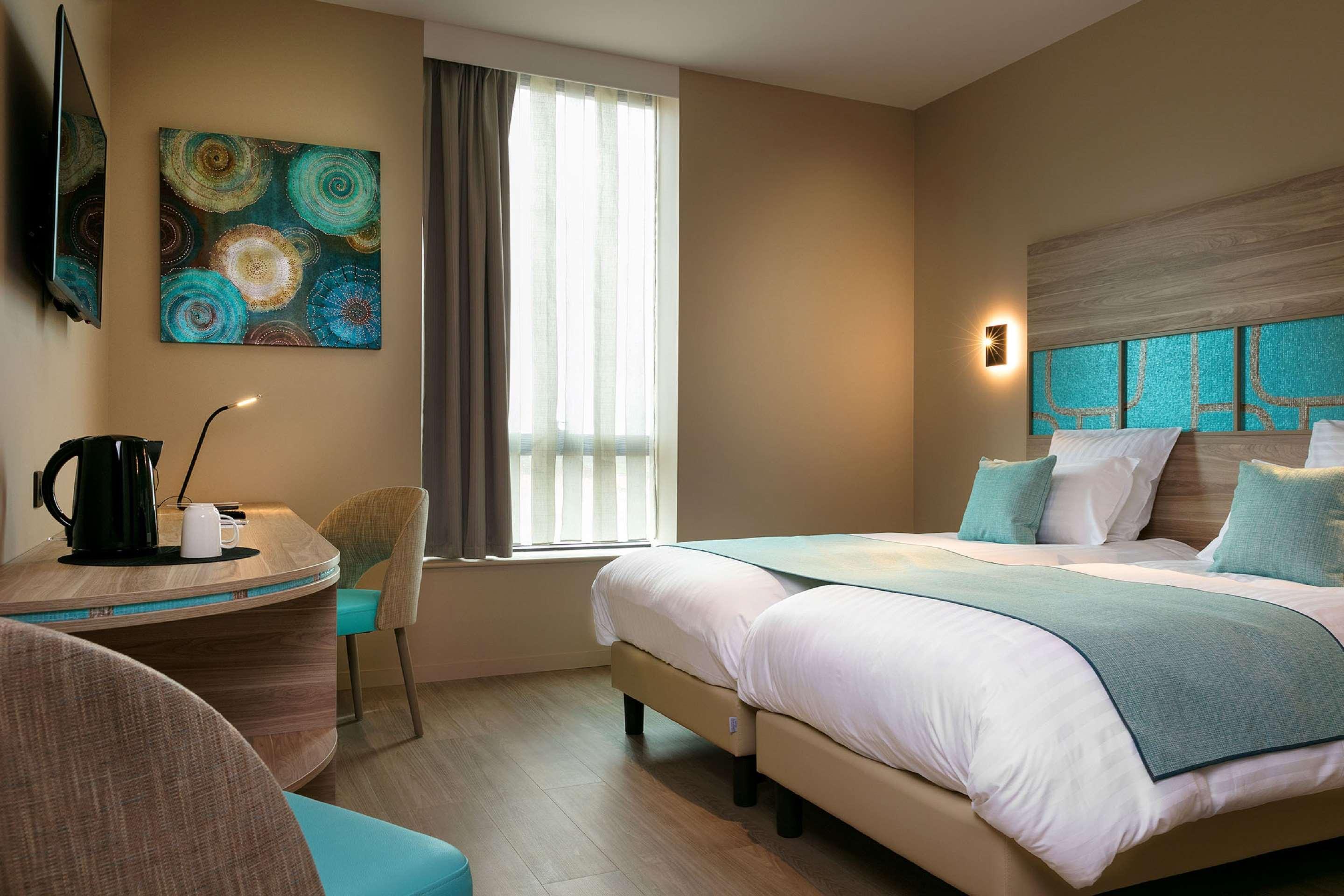 Best Western Plus Hotel Escapade Senlis Senlis  Exterior photo