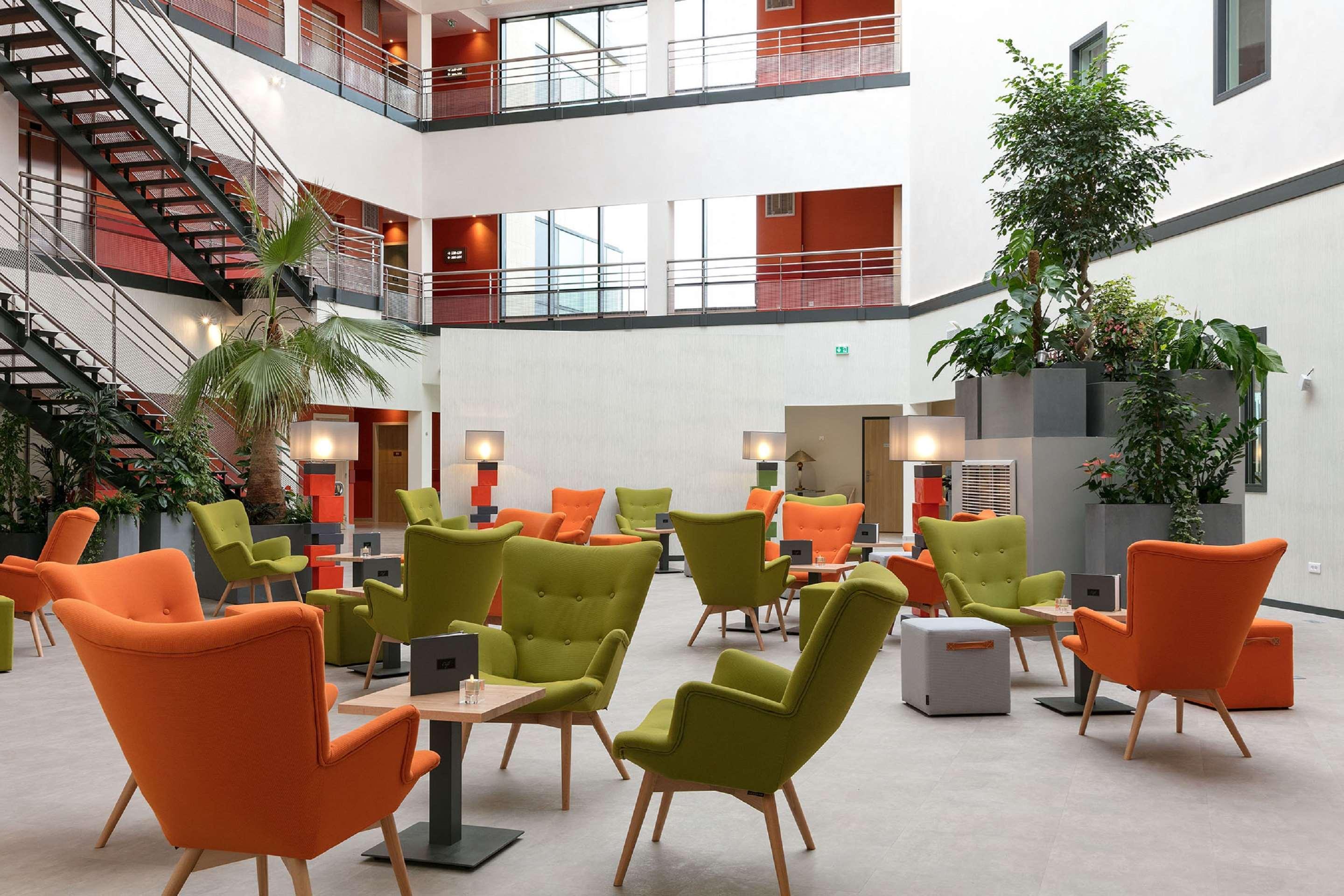 Best Western Plus Hotel Escapade Senlis Senlis  Exterior photo