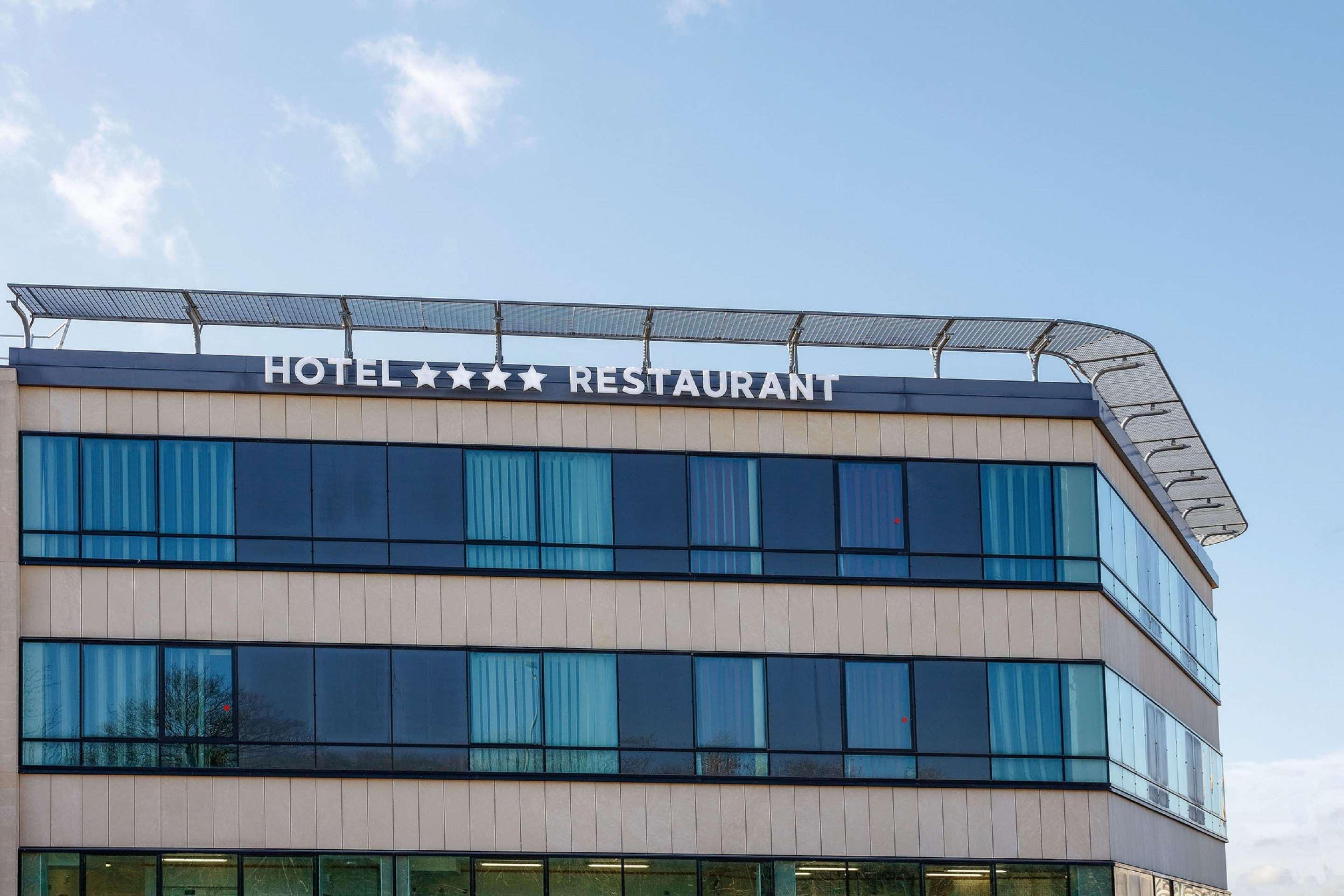 Best Western Plus Hotel Escapade Senlis Senlis  Exterior photo