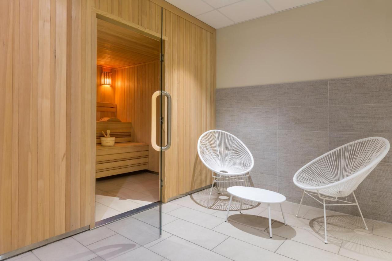 Best Western Plus Hotel Escapade Senlis Senlis  Exterior photo