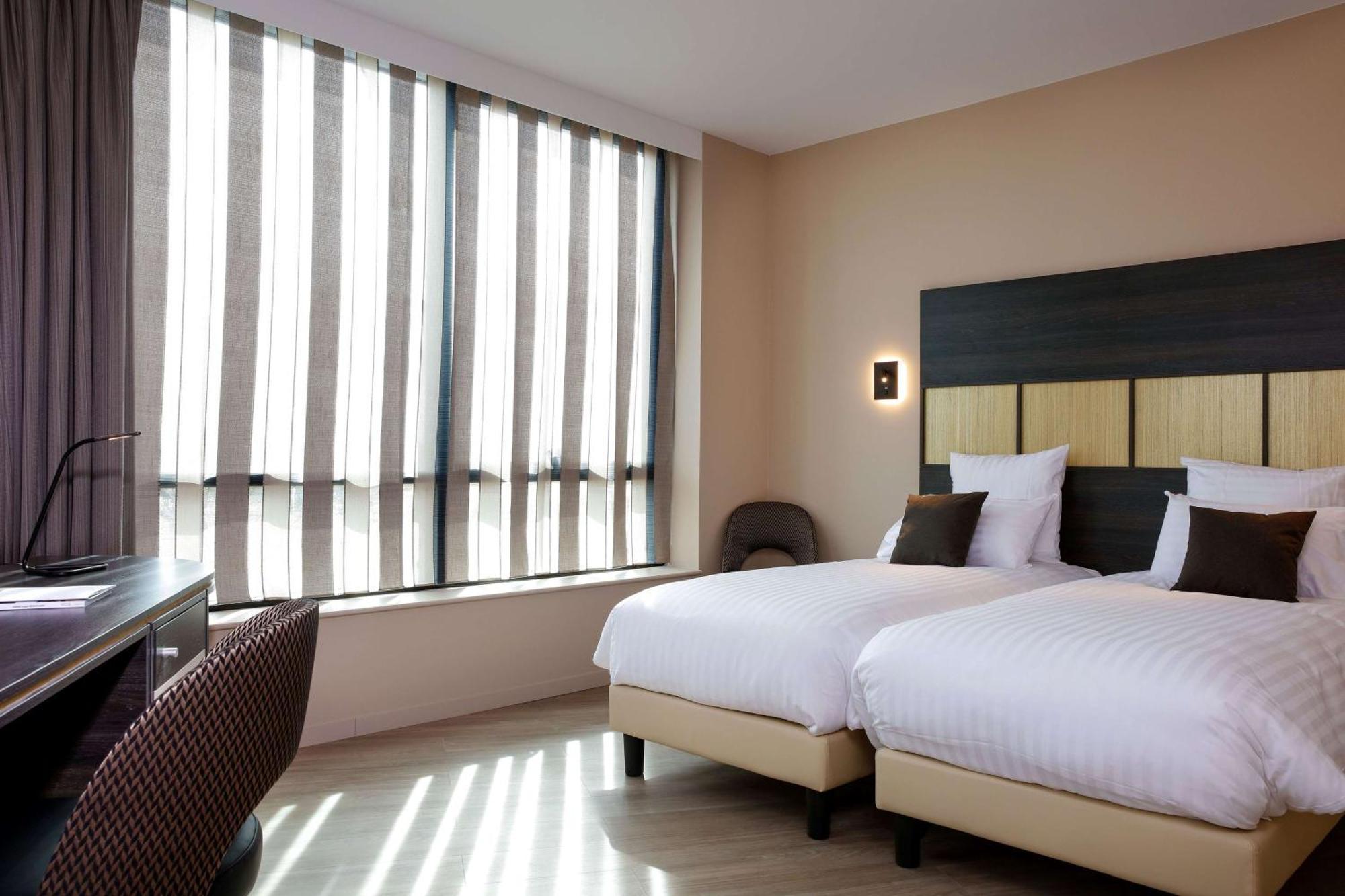Best Western Plus Hotel Escapade Senlis Senlis  Exterior photo