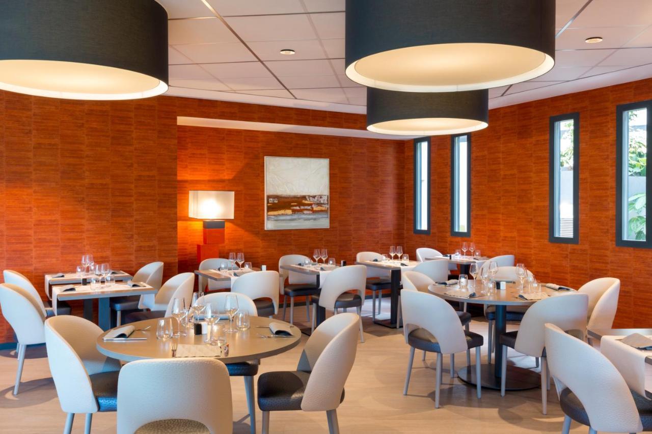Best Western Plus Hotel Escapade Senlis Senlis  Exterior photo
